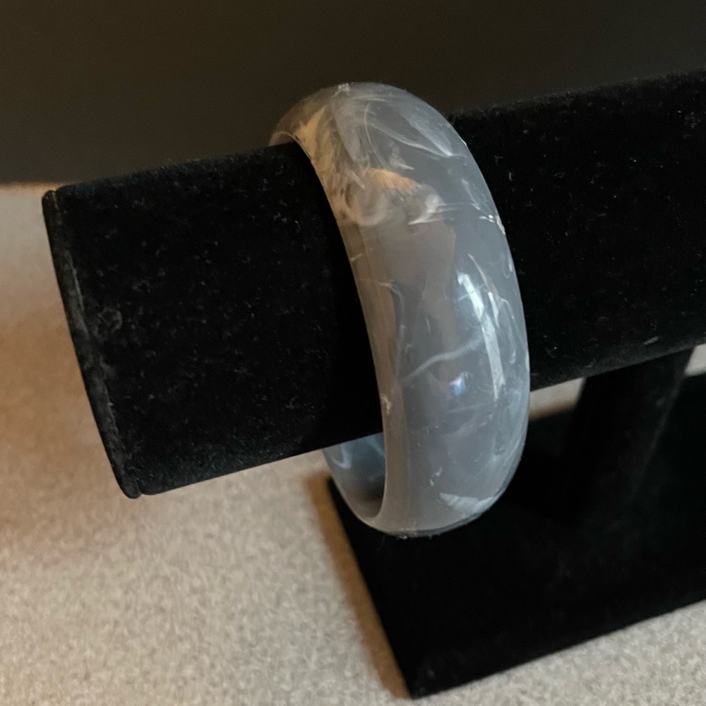 Acrylic Gray Marble Look Bangle Bracelet
